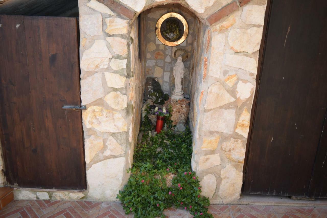 Bed &Breakfast Pinetamare Bed & Breakfast Castel Volturno Ngoại thất bức ảnh