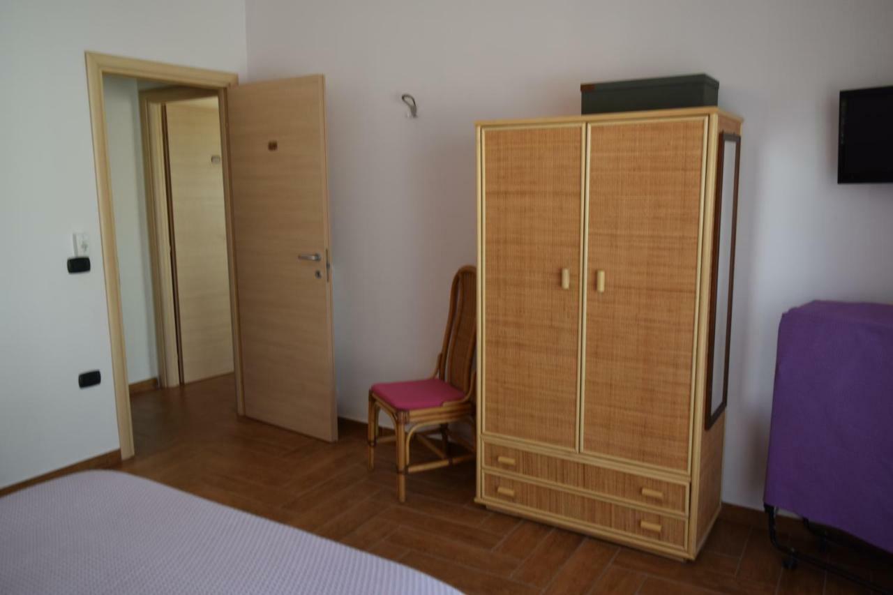 Bed &Breakfast Pinetamare Bed & Breakfast Castel Volturno Ngoại thất bức ảnh