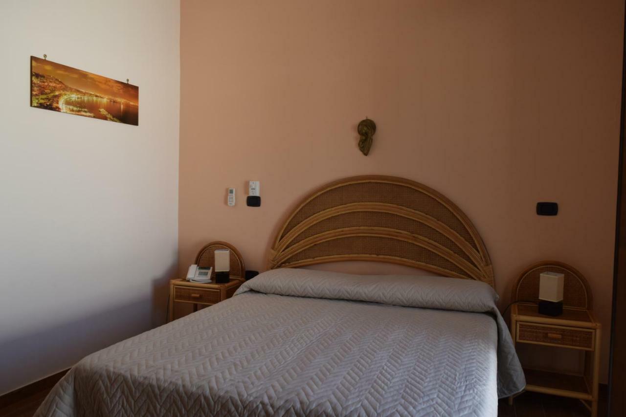 Bed &Breakfast Pinetamare Bed & Breakfast Castel Volturno Ngoại thất bức ảnh